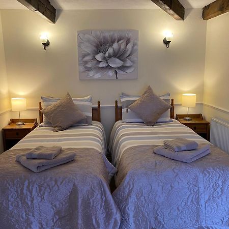 Bryn Melyn Farm Cottages Bala Esterno foto