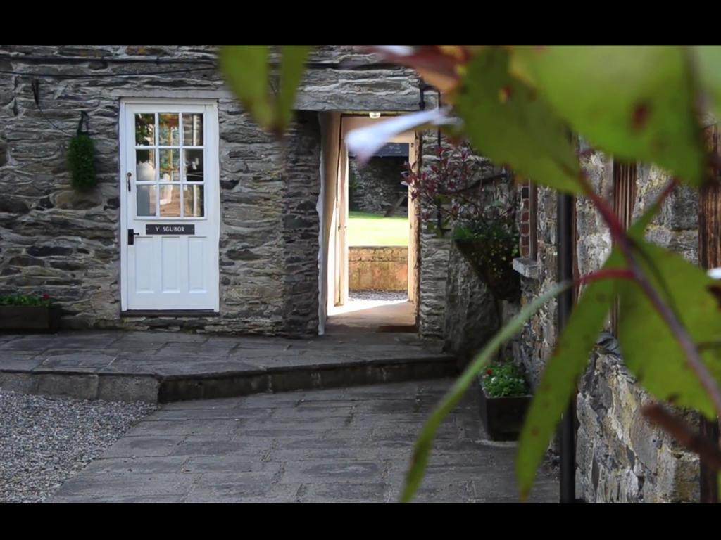 Bryn Melyn Farm Cottages Bala Esterno foto