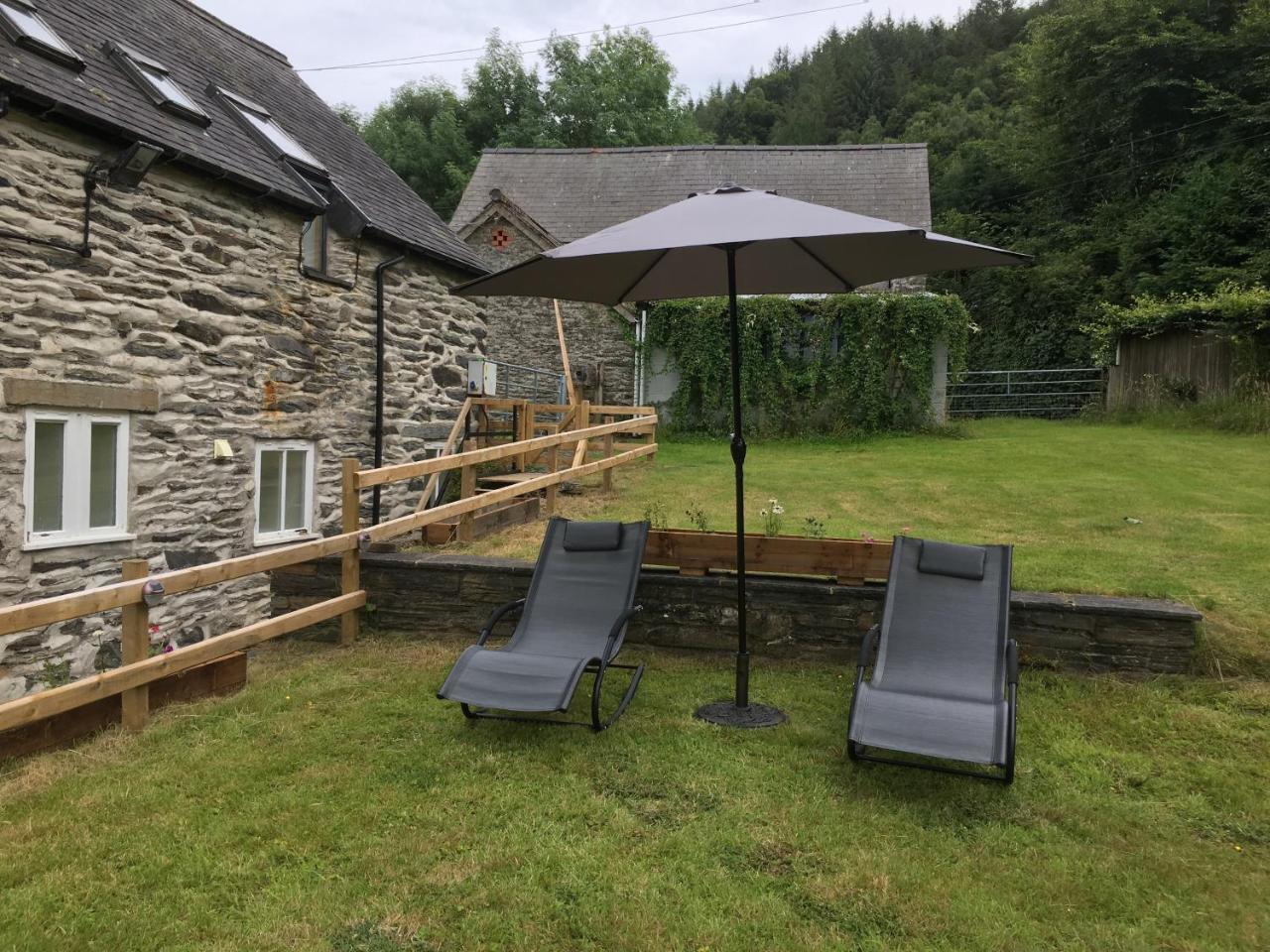 Bryn Melyn Farm Cottages Bala Esterno foto
