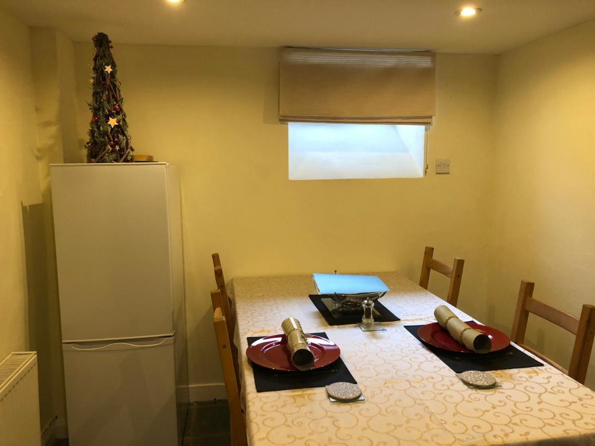 Bryn Melyn Farm Cottages Bala Esterno foto